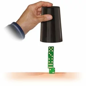 Dice stacking cup pro par Magiko Del Castillo
