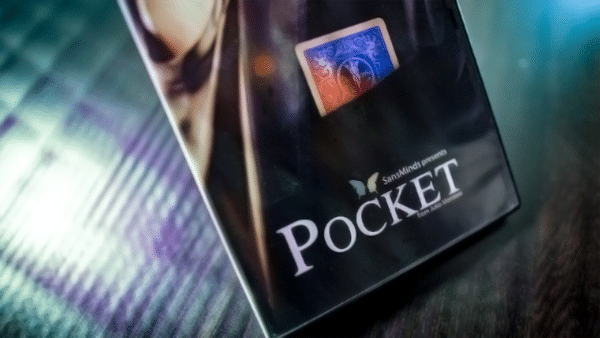 Pocket par Julio Montoro et SansMinds02