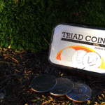 Triad Coins par Joshua Jay et Vanishing Inc