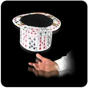 Éventail de cartes en chapeau