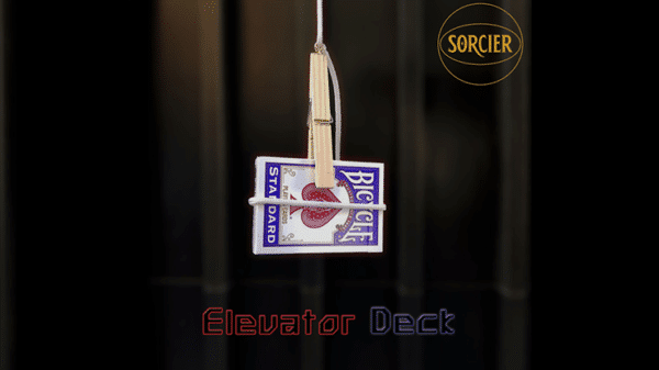 Elevator deck par Sorcier magic