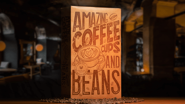 Amazing Coffee Cups and Beans par Adam Wilber