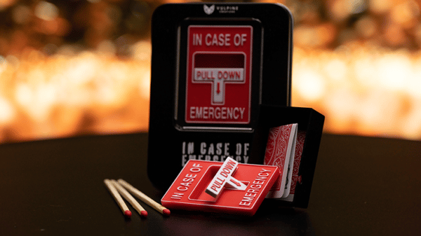 In Case of Emergency par Adam Wilber Vulpine02