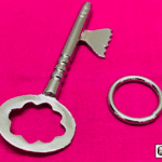 Key and Ring Mystery Puzzle von Mr. Magic