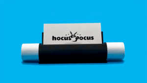 Porte-cartes de visite en forme de baguette par Hocus Pocus