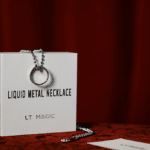 Liquid Metal Necklace par LT Magic