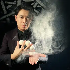 Ultra Smoke par Bond Lee, Wenzi & MS Magic
