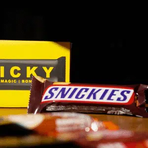 SNICKY par Patricio, Bond Lee & MS Magic