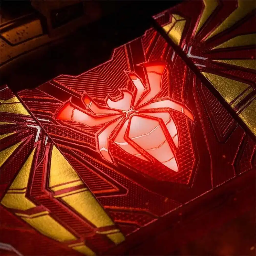 Spider-Man - Iron Spider Armor - Jeu de cartes 5 Spider-Man - Iron Spider Armor - Jeu de cartes – Image 5