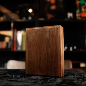 Mirage Box par Stephen Chan & Bond Lee