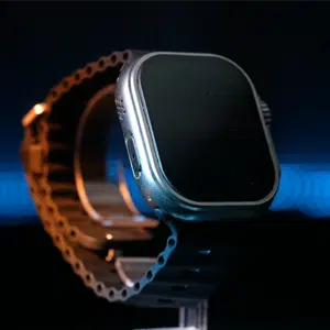 AMOR WATCH par Amor Magic, Laco, & Jason Tang