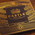 Castle Wallet par Simon Lipkin