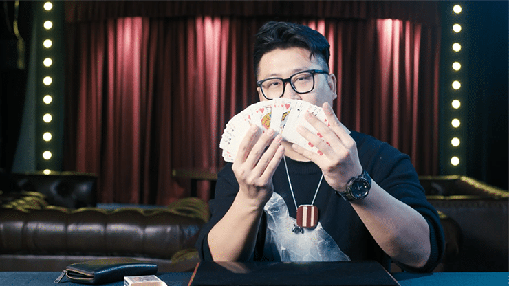 The Right Bill par Wang Zhe & Bacon Magic 2 The Right Bill par Wang Zhe & Bacon Magic – Image 2