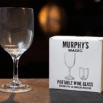 Portable Wine Glass Set par Murphy's Magic